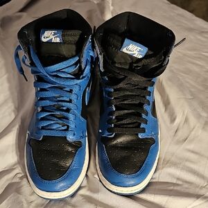 Vintage Nike Blue and Black Athletic Shoes
